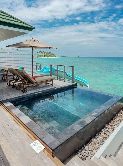 Lagoon Villa With Pool Slide - фото 3